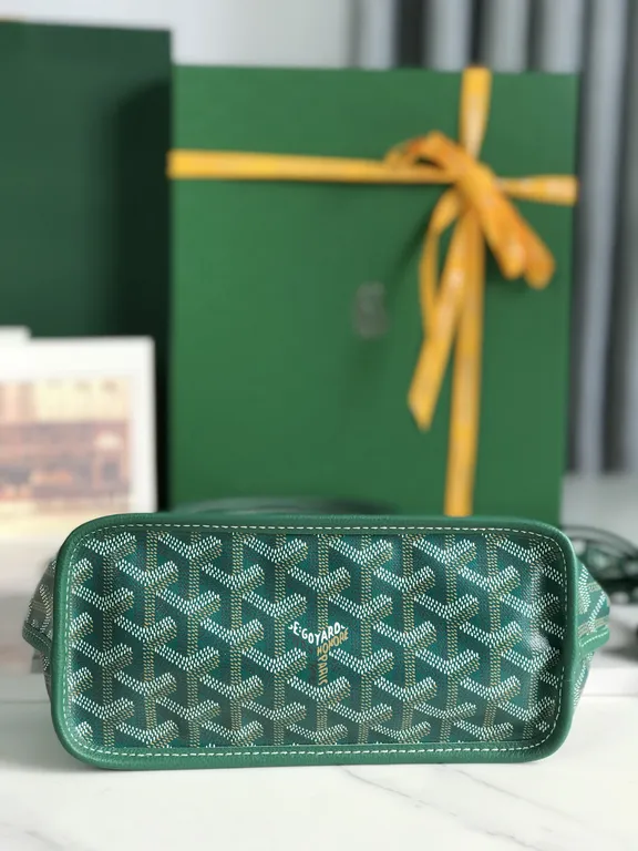 Goyard Bag 